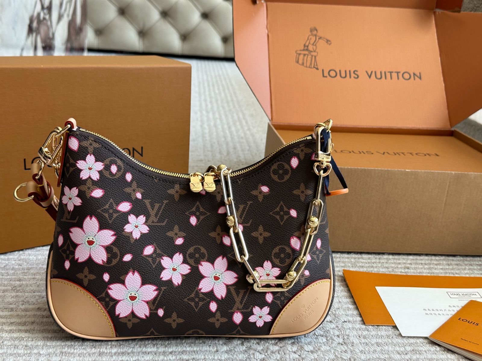 国内発送【お洒落でスマート】Louis Vuitton 村上隆 クッサン BB LV × TM クッサン PM モノグラム・デニム｜ルイ・ヴィトン 公式