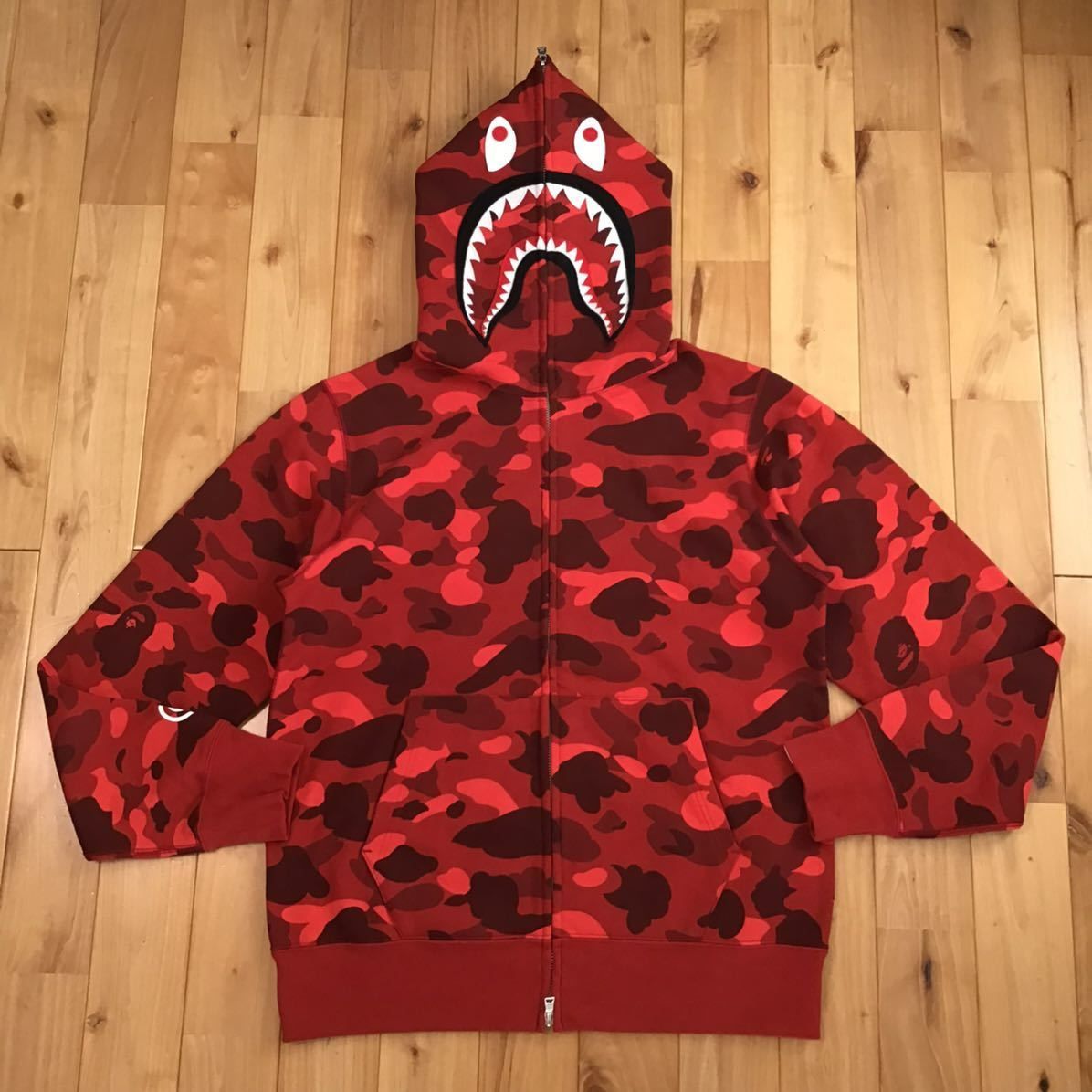 A BATHING APE エイプ シャーク パーカー169cmです - トップス