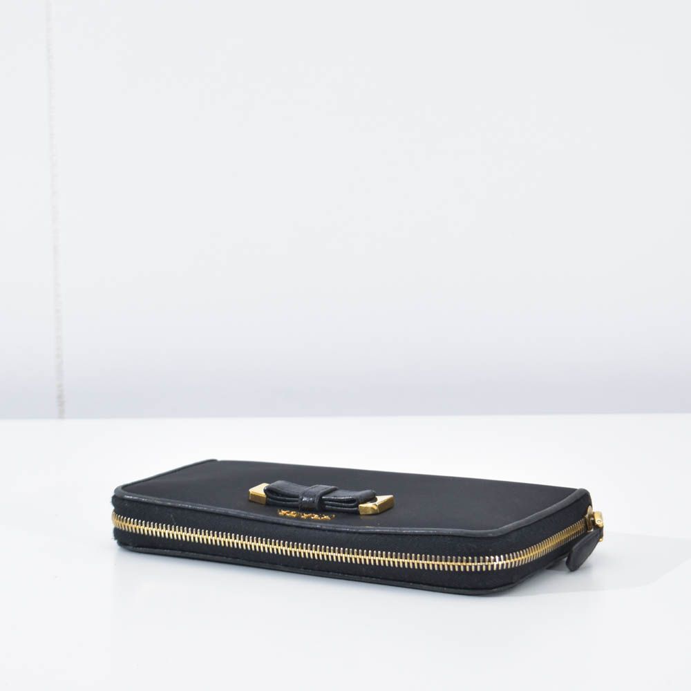 中古USED PRADA 財布 1ML506 ナイロン 250984801 中古USED PRADA 財布 1ML506 ナイロン 250984801 - メルカリ