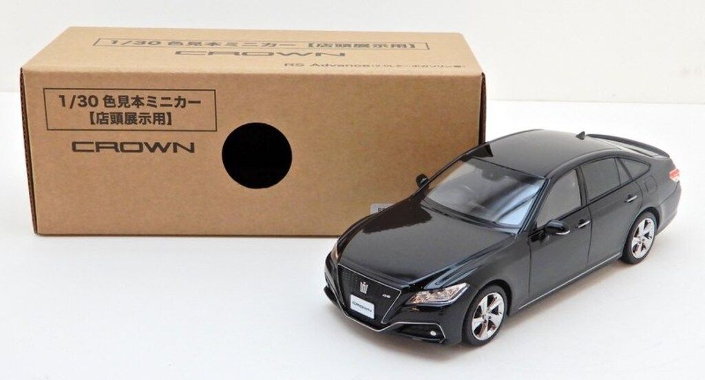 トヨタ 1/30 色見本ミニカー【店頭展示用】 クラウン アスリート RS