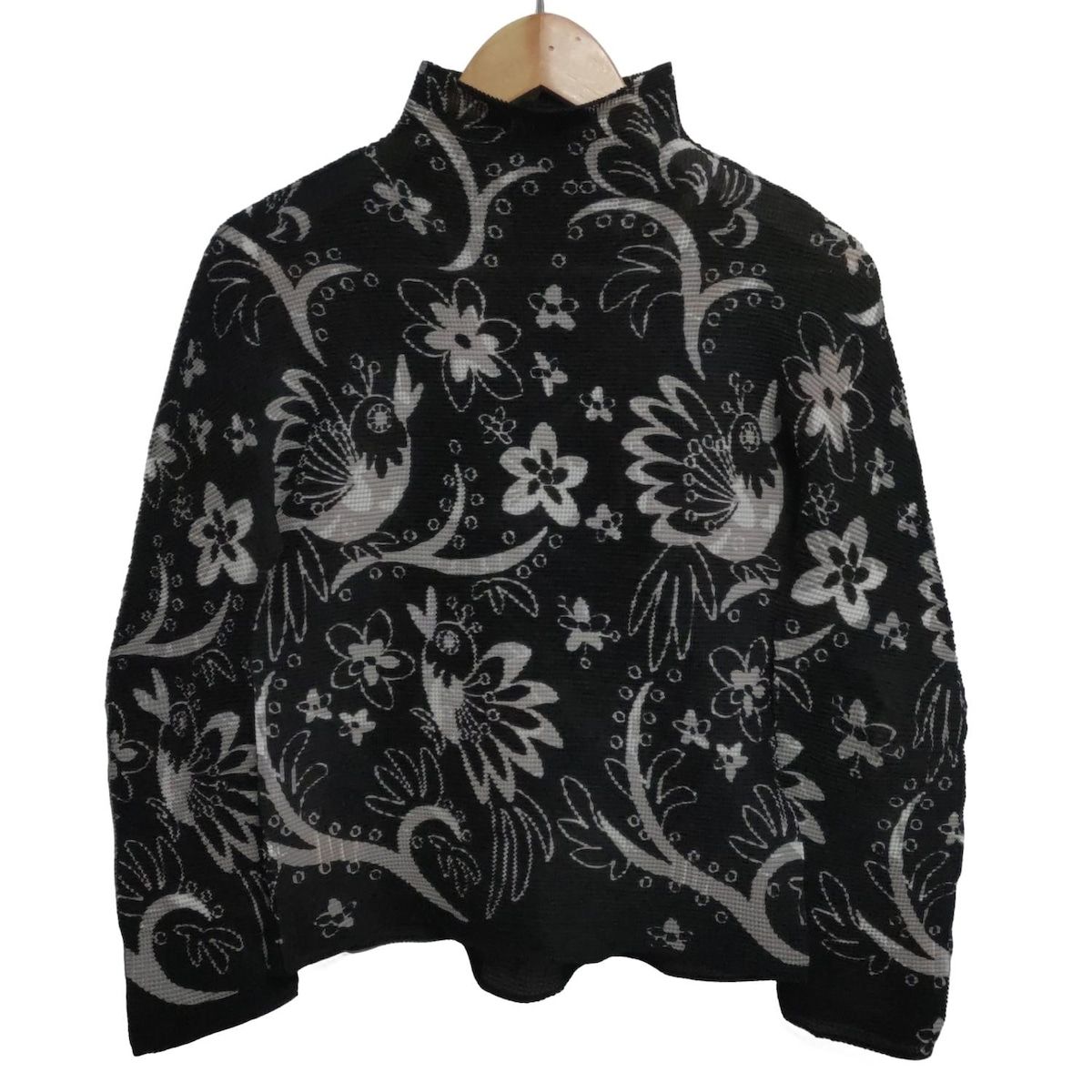 【美品】22AW me ISSEY MIYAKE イッセイミヤケ 長袖カットソー 楽天市場】イッセイミヤケ（長さ（袖）長袖）（Tシャツ