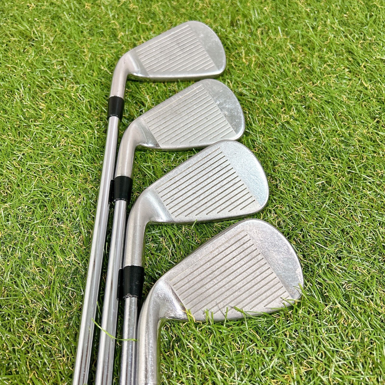 VRS ナイキ メンズ ゴルフ アイアンセット 8本 S レッド　初心者 VRS ナイキ メンズ ゴルフ アイアンセット 8本 S レッド 初心者 - メルカリ