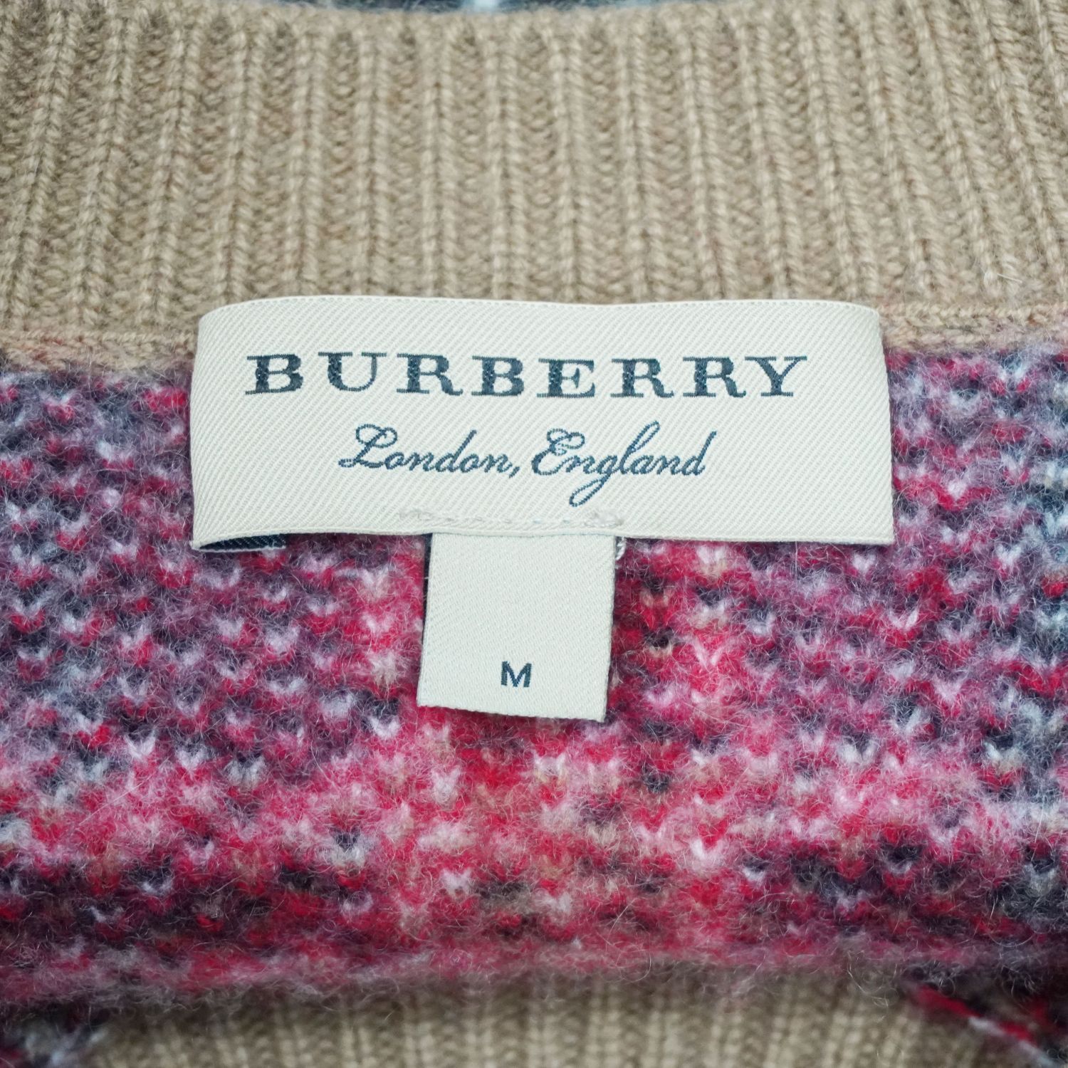 バーバリー チェック柄ニットセーター ベージュベース　カシミヤ BURBERRY BLACK LABEL】ベージュ チェック柄 ニットセーター