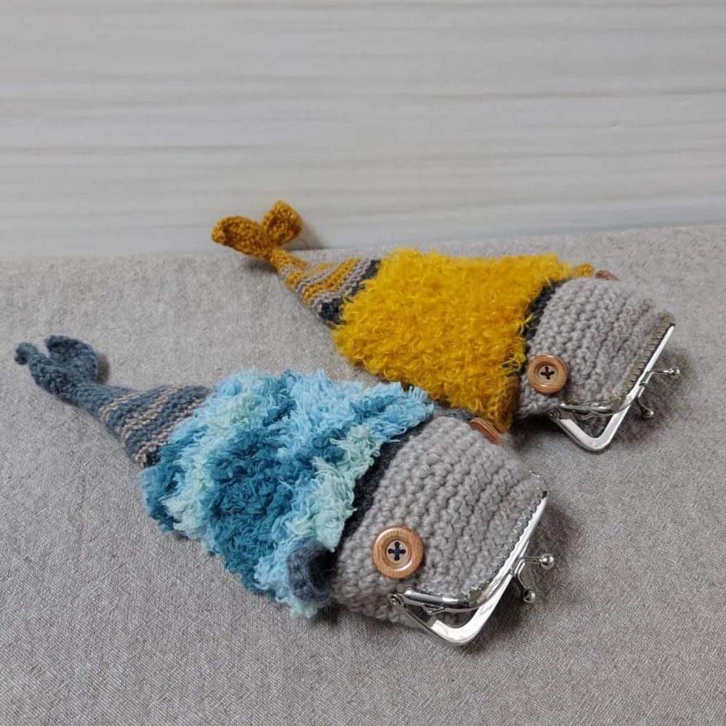 フワフワの魚ペア がま口ポーチ - メルカリ