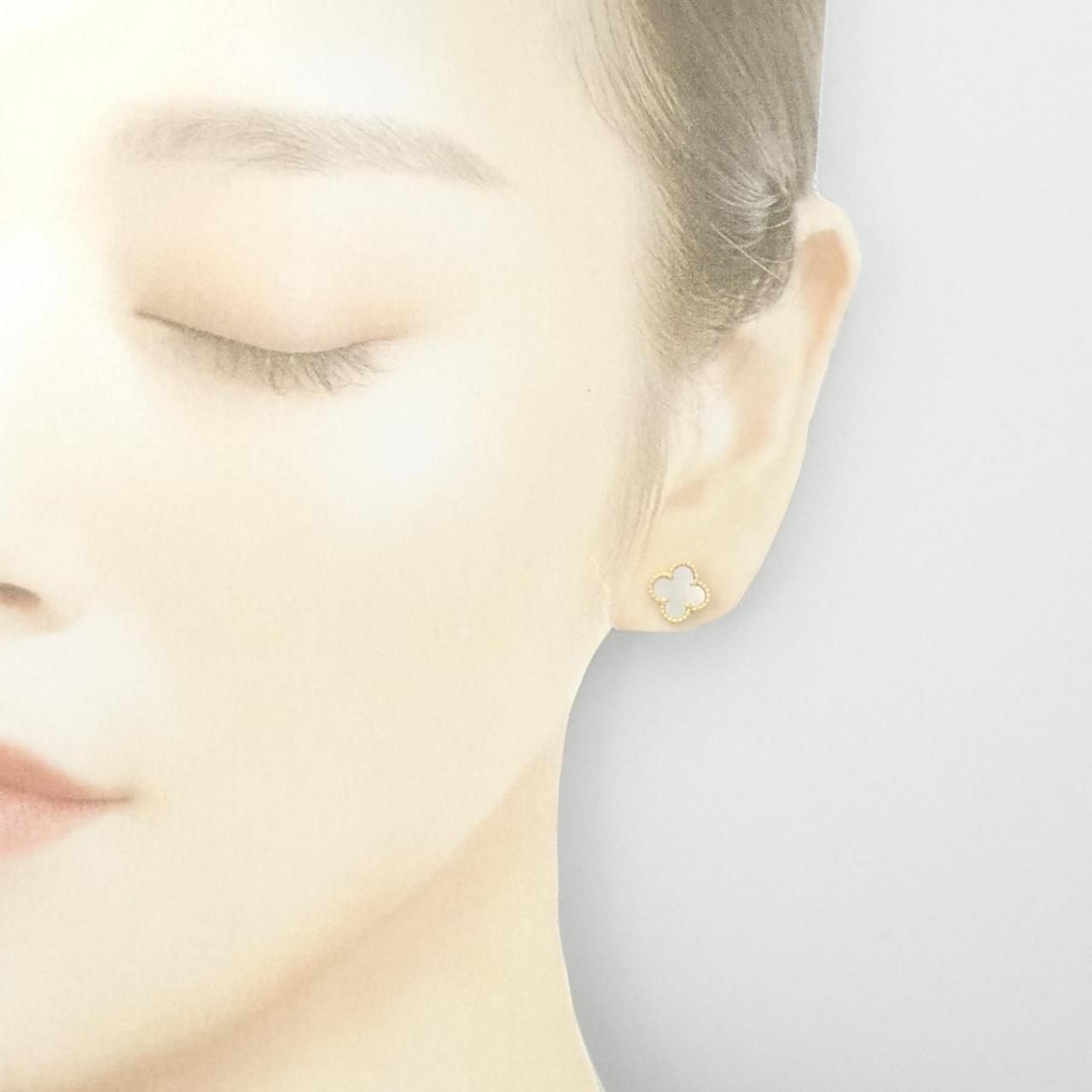 ヴァンクリーフ&アーペル スウィートアルハンブラ ピアス - メルカリ