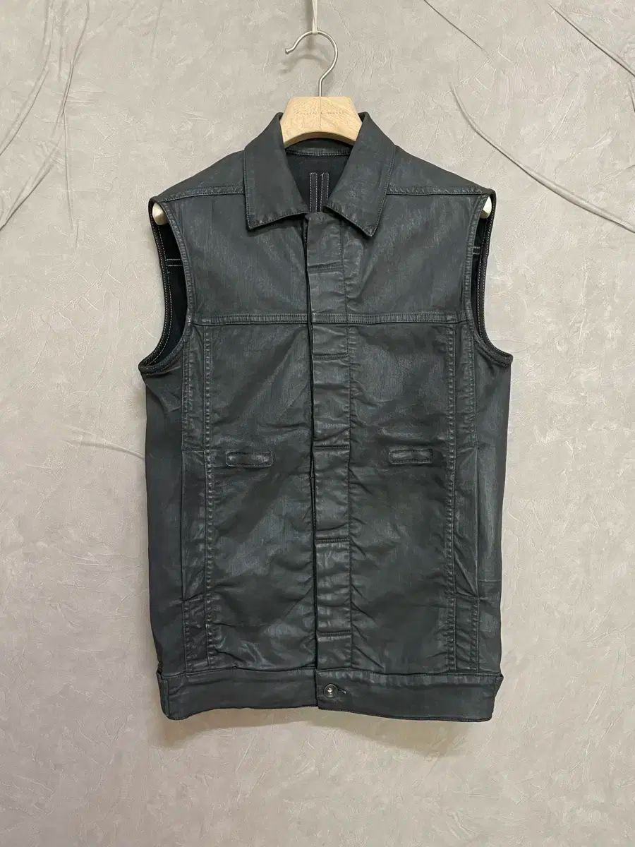 M ／ Rick Owens(リックオウエンス) コーティング ベスト