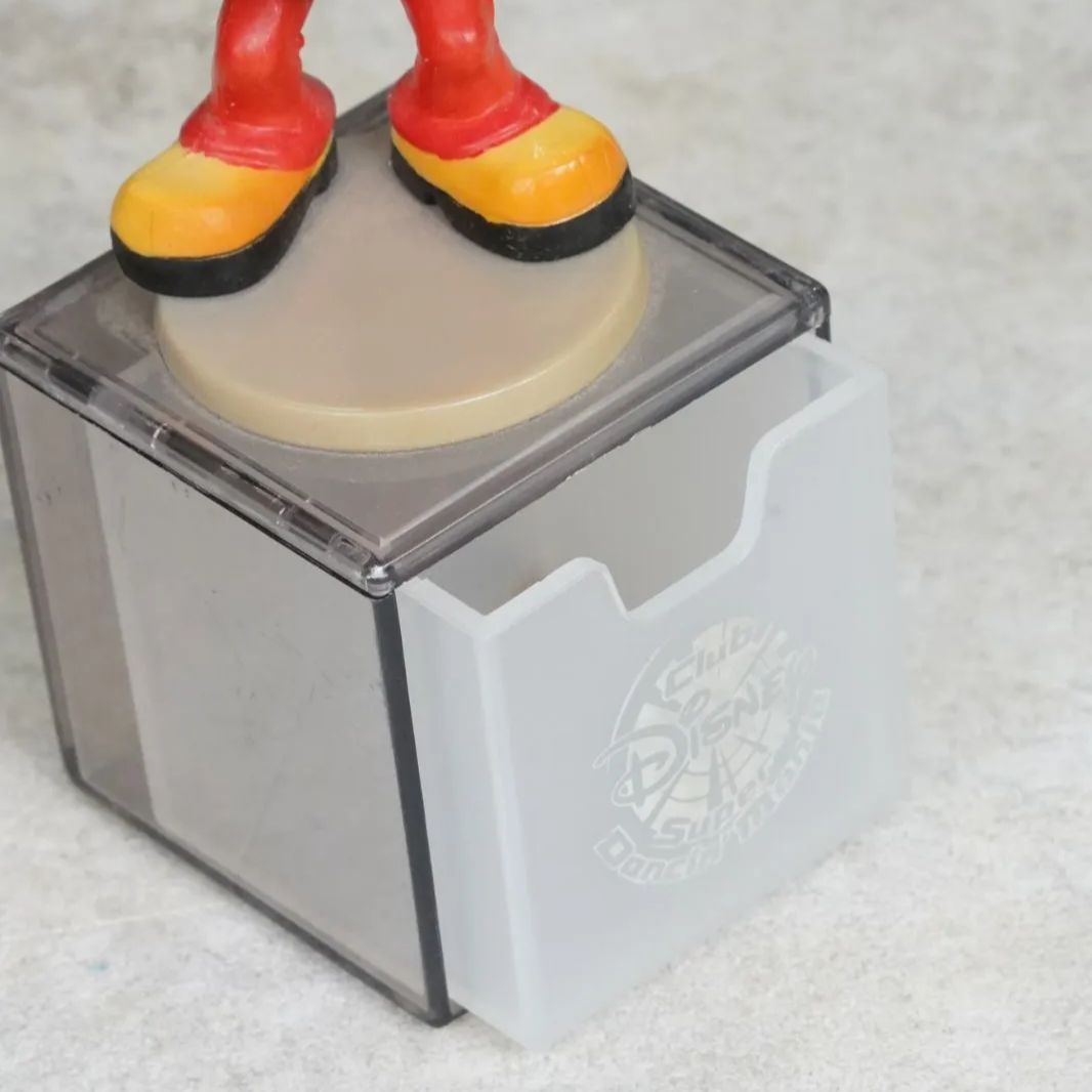 Club Disney スーパーダンシンマニア フィギュアボックス
