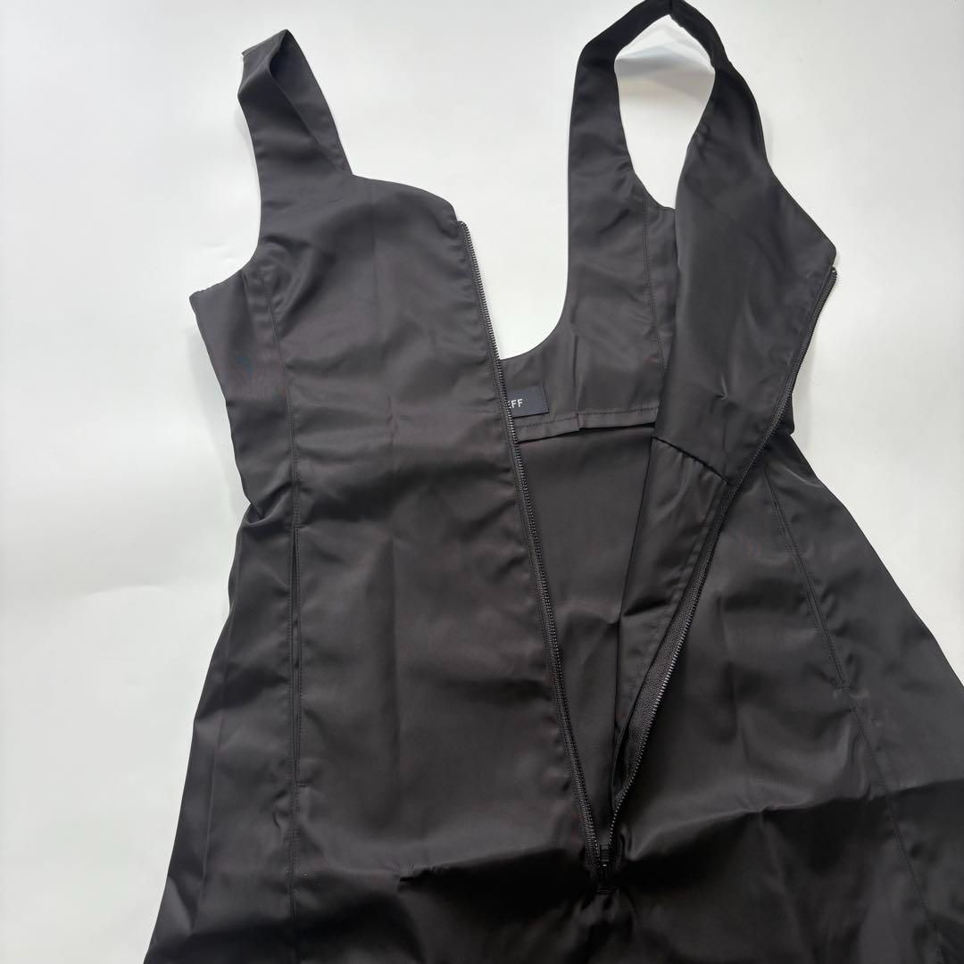 LOEFF ナイロン ジャンパースカート ワンピース ブラック モード 上品 LOEFF ナイロン ジャンパースカート ワンピース ブラック モード 上品