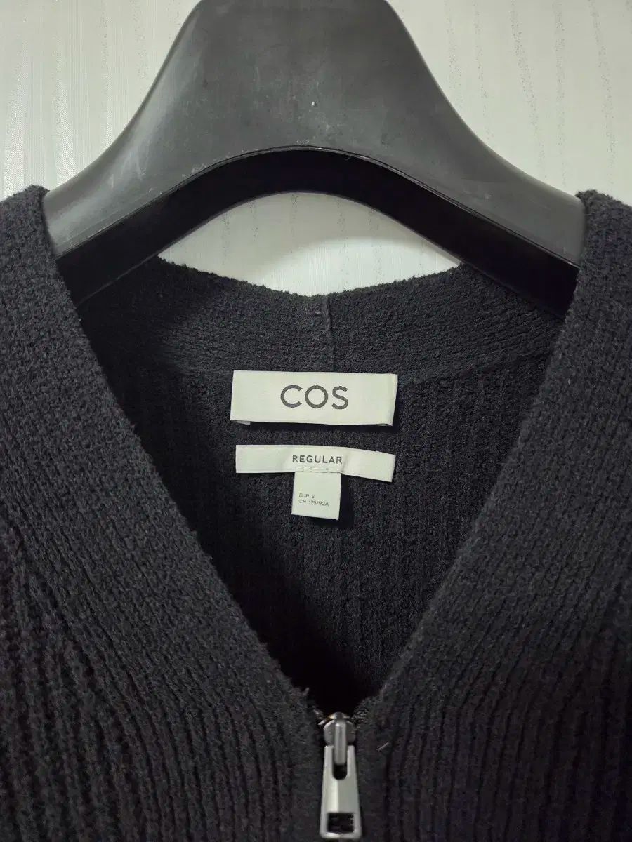 COS ブークレ ニット カーディガン　L ブラック BOUCLE-KNIT CARDIGAN ブークレニットカーディガン｜COS コス