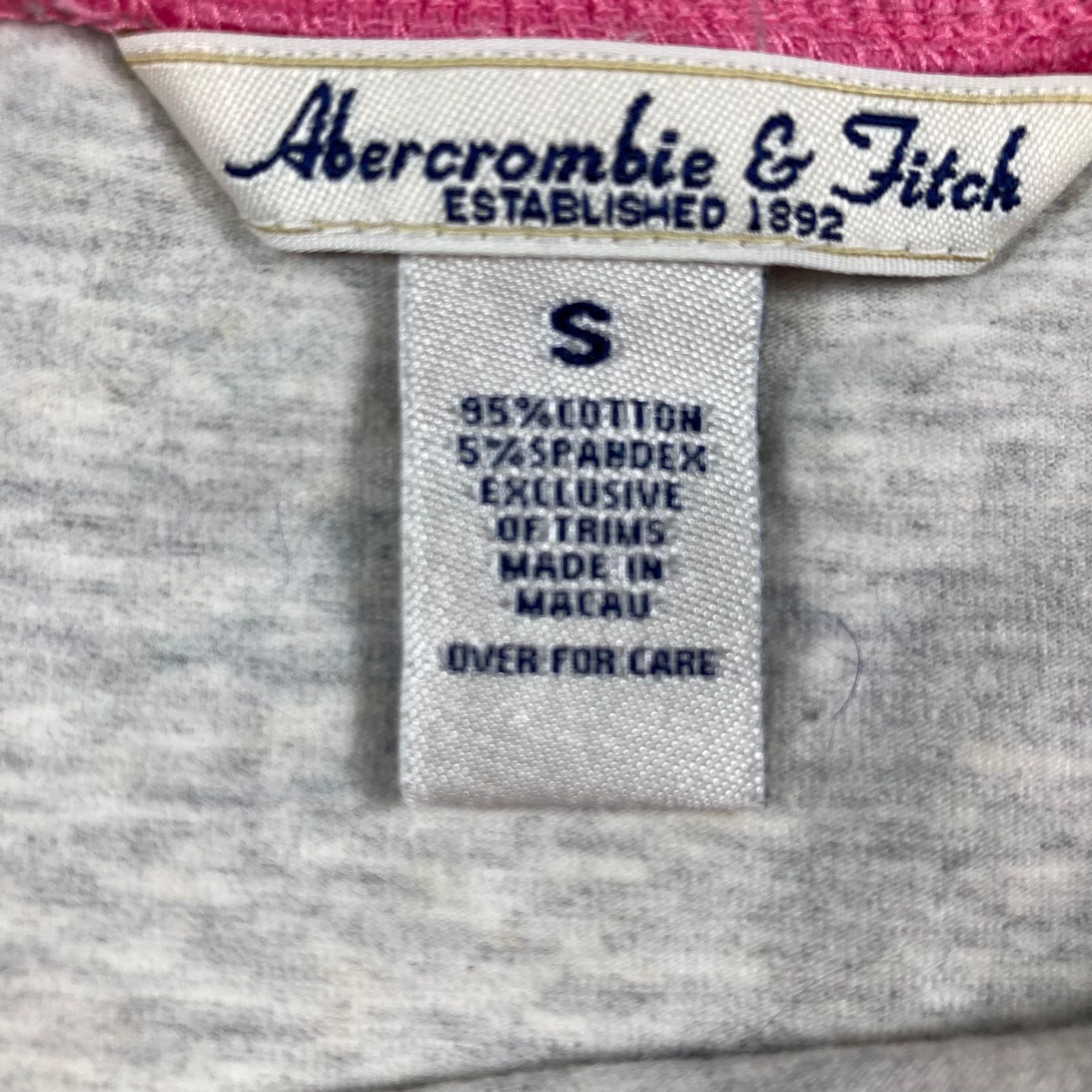 ★使用感あり★AberCrombie＆Fitchタンクトップ　コットン95％　スパンデックス5％グレー送料無料 古着