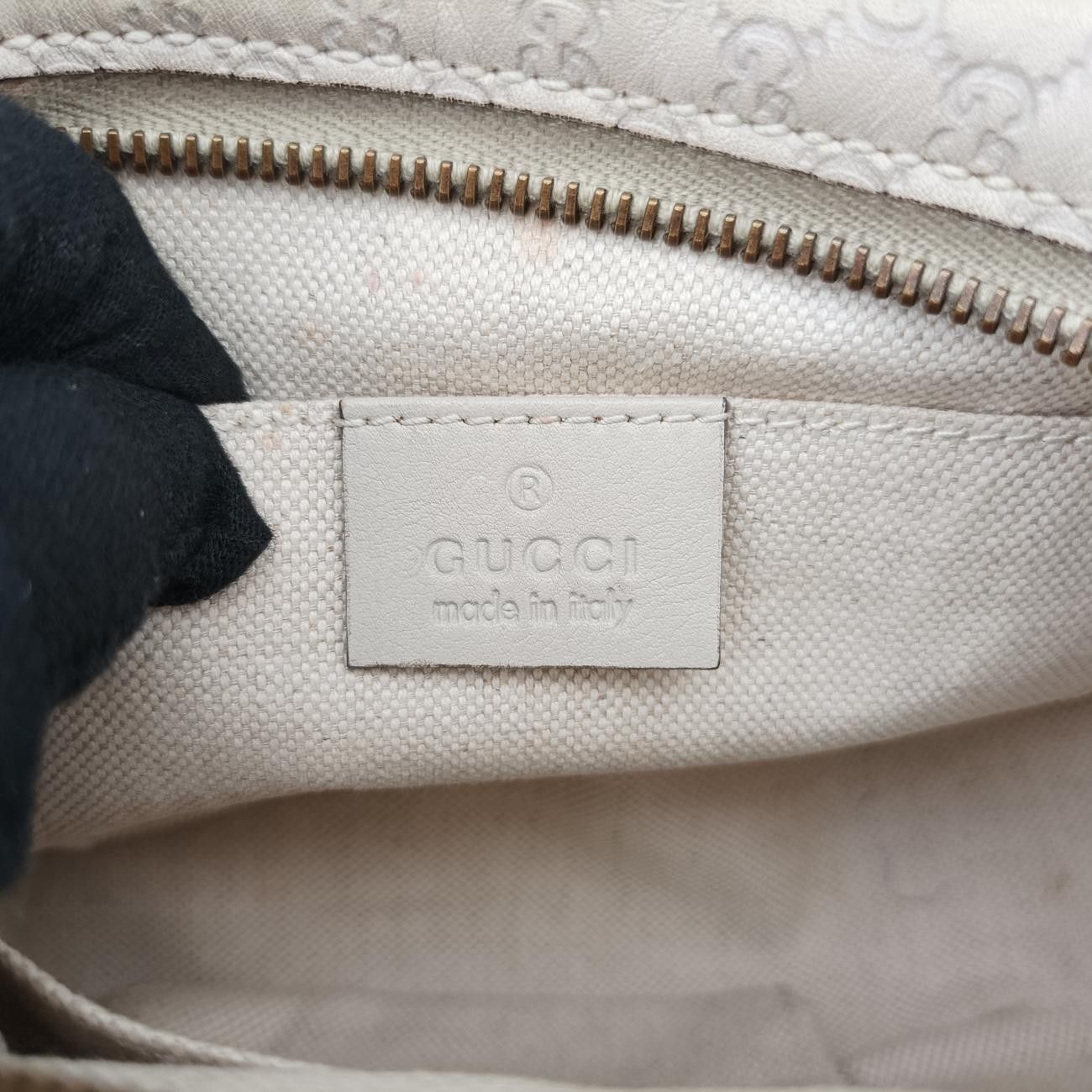 グッチGucciマイクログッチシマホワイトレザー309538D012942395