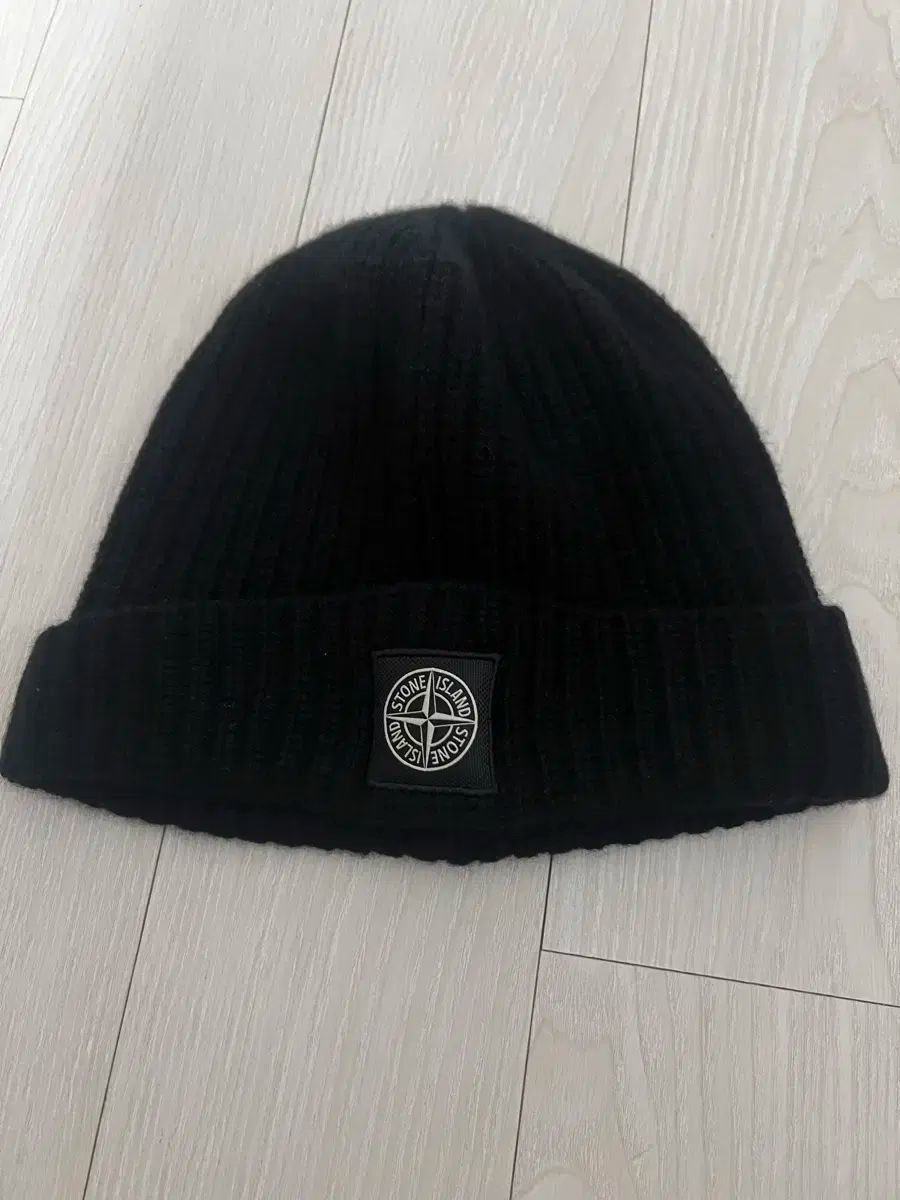 STONE ISLAND ストーンアイランド ビーニー