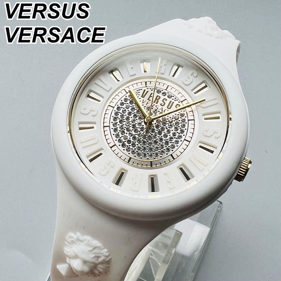ヴェルサス ヴェルサーチ ベルサーチ 腕時計 ユニセックス ホワイト