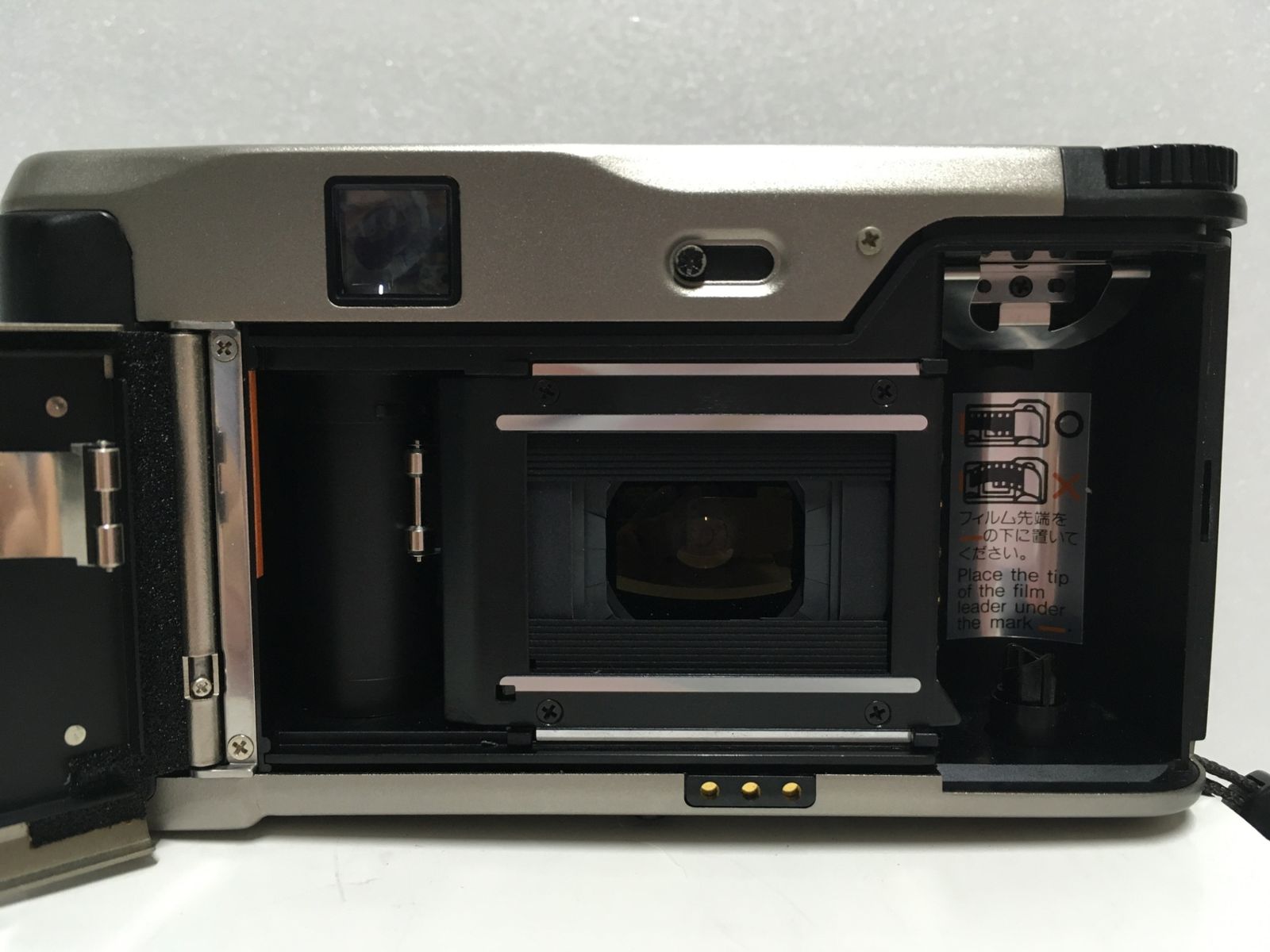 送料無料※ CONTAX TVS コンパクトフィルムカメラ 未チェック ジャンク