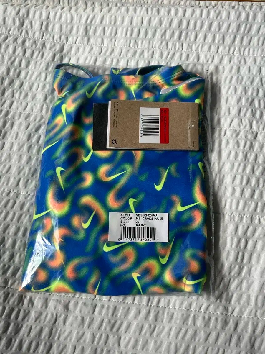 ナイキ スウッシュ ダイブ カットアウト オレンジパール 28
