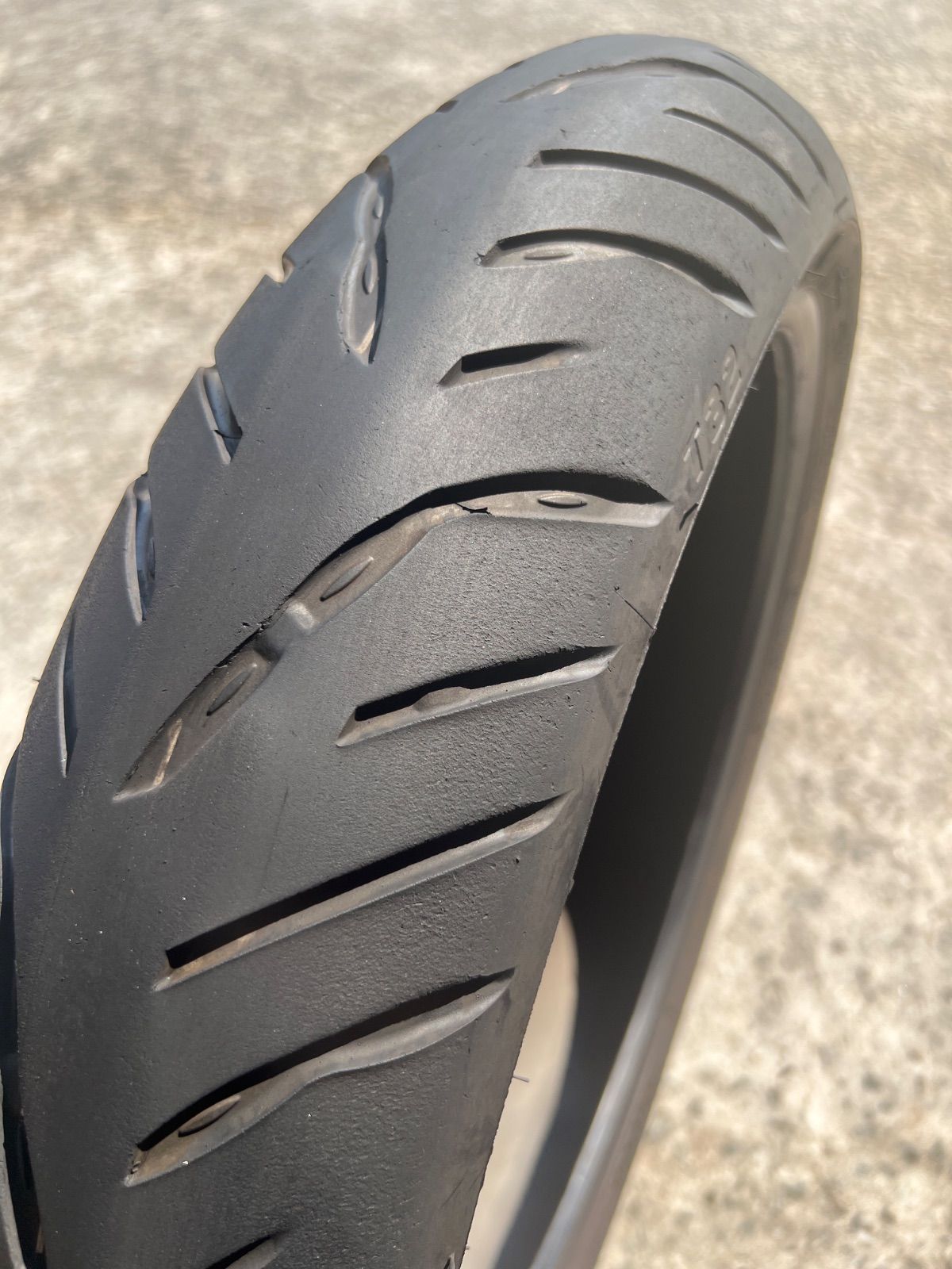 ブリヂストン◎T32. 120/70ZR17. 180/55ZR17 BRIDGESTONE 前後セット ブリヂストン 120/70ZR17 (58W) & 190