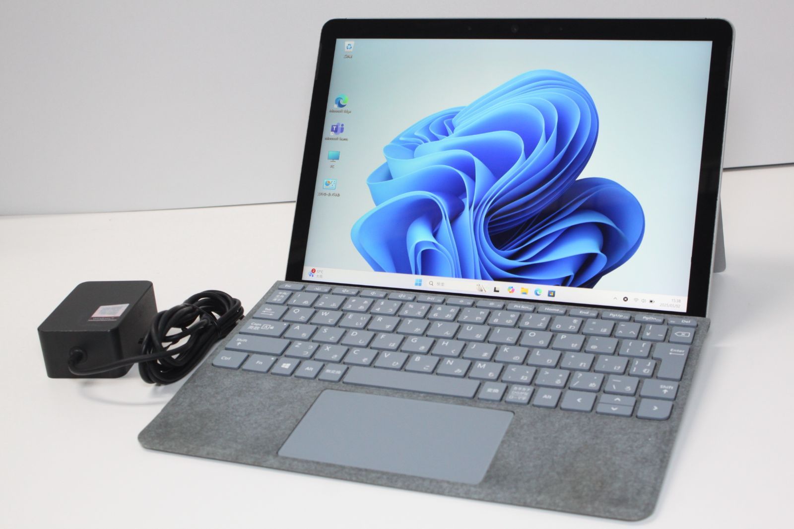 ジャンク扱】Surface LaptopGo2 8MB 256GB ジャンク品】Surface Laptop
