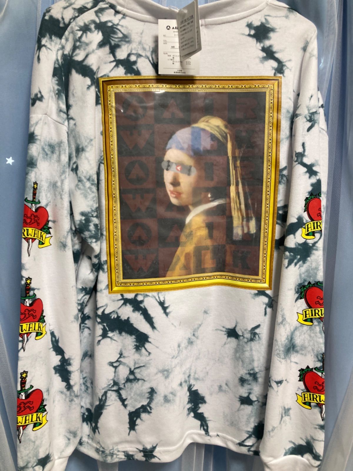 フェルメール 真珠の耳飾りの少女 エアーウォーク ロングTシャツ 