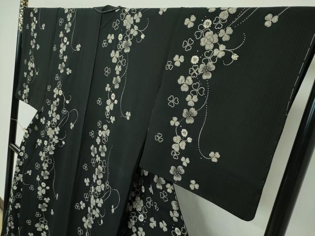 黒地 さが美扱い