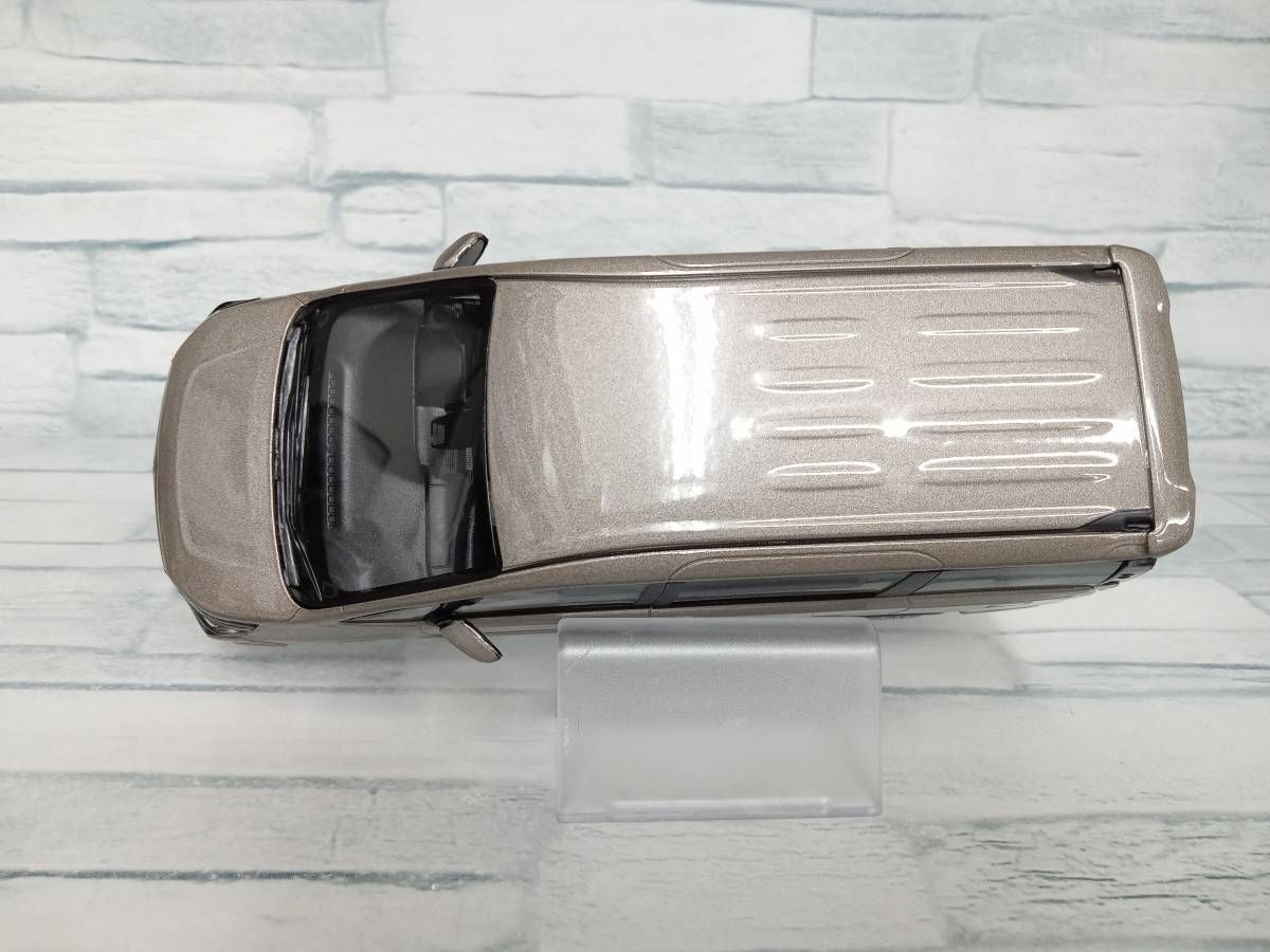 1/30 TOYOTA ボクシー 4V8 アバンギャルドブロンズメタリック 1/30 TOYOTA ボクシー 4V8 アバンギャルドブロンズメタリック