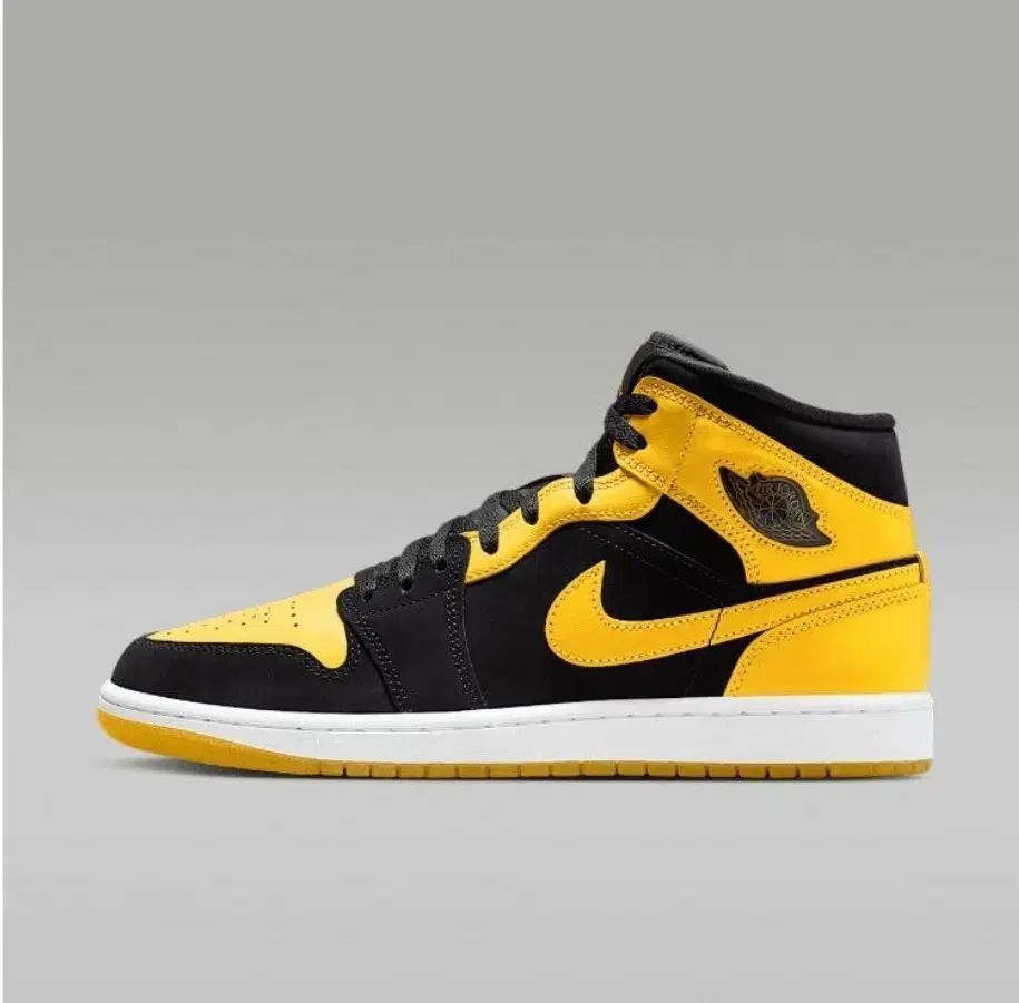 NIKE ナイキ 260 エアジョーダン1 ミッド ブラック イエロー HJ6654 071