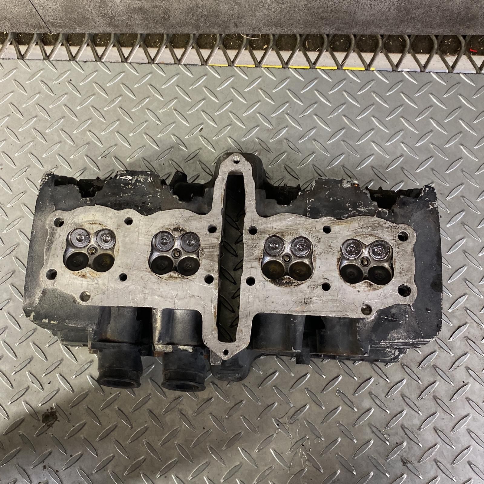 HONDA CBX400F シリンダー ホンダ [M-250321-40] HONDA CBX400F (1981