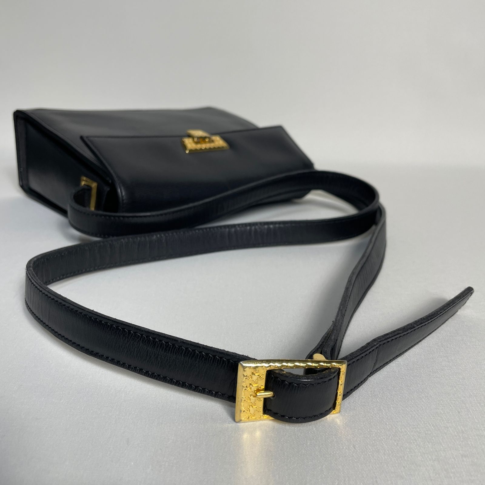 2502-174｜美品｜ディオール ショルダーバッグ ブラック CDロゴ金具 2502-174｜美品｜ディオール ショルダーバッグ ブラック CDロゴ