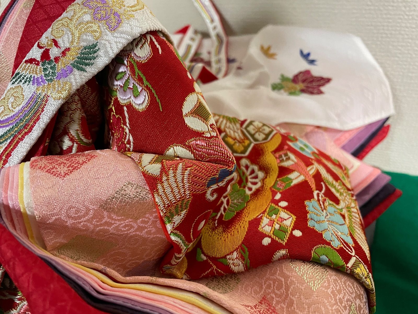 ちりめん細工 お花とまりとうさぎ雛の壁掛け下げ飾り（9下げ） 下げ