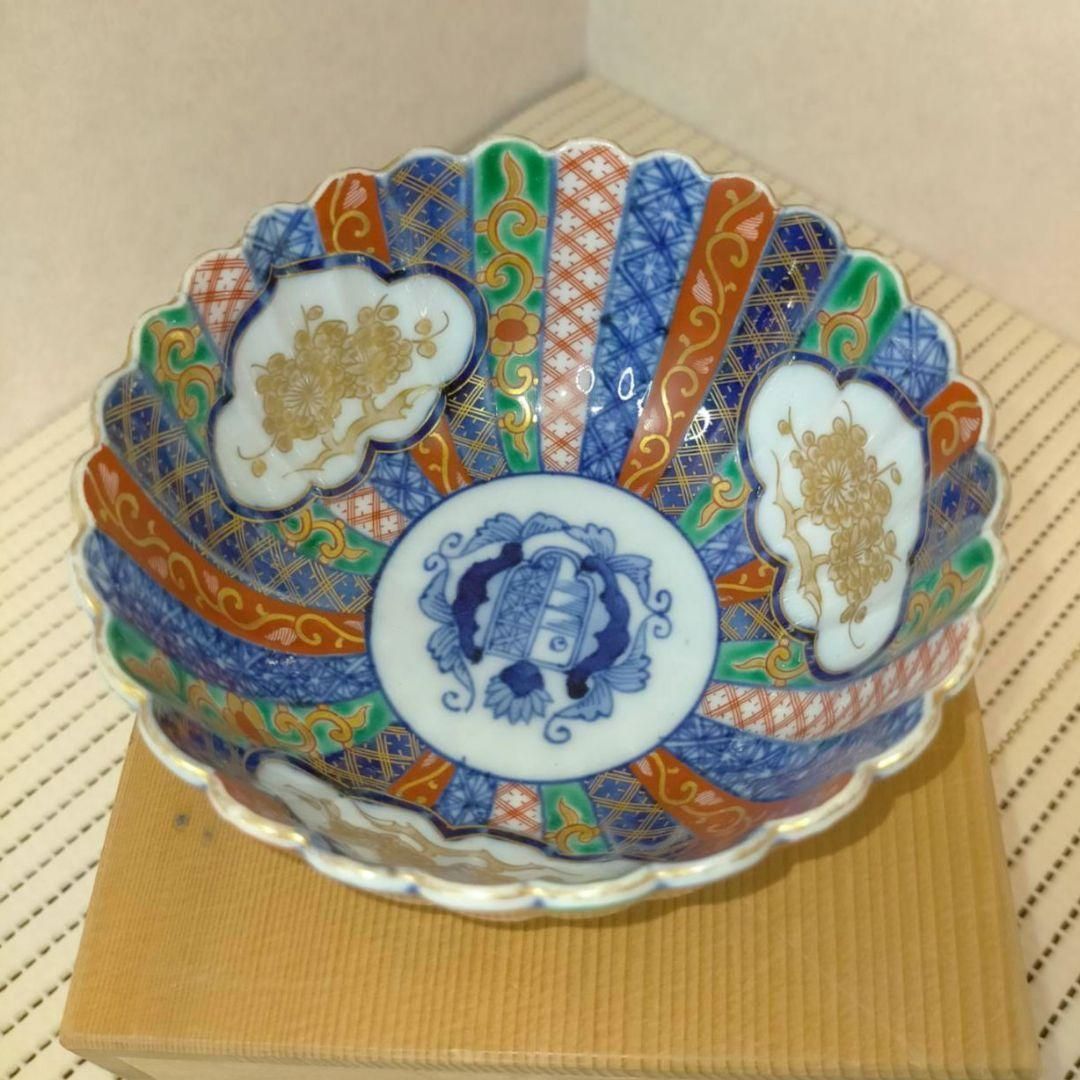 大聖寺伊万里 菊形色絵染錦 向付 古伊万里 骨董 角福 金襴手 紋章文 藍錦 大聖寺伊万里 菊形色絵染錦 向付 古伊万里 骨董 角福 金襴手