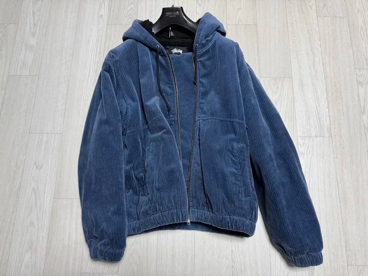 STUSSY(ステューシー) コーデュロイ セットアップ これはSTUSSY