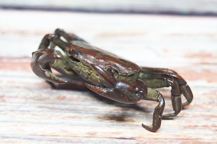 茶道具 蟹 純銅製 置物 民芸品 細密彫刻 車内置物 M250423-268 銅製 亀蓋