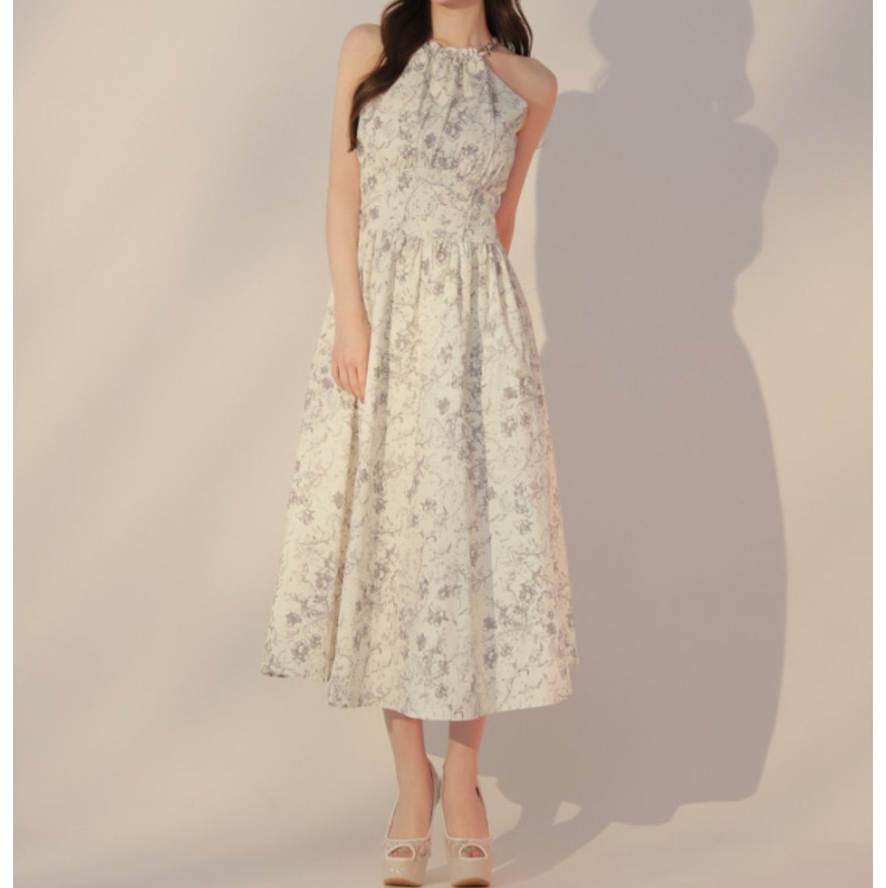 1533 DEA by ROBE de FLEURS ディアバイローブドフルール キャバクラ ドレス 花柄プリントツイル ロングドレス ゴールドチェーン ストーン ホルターネック キャバドレス S