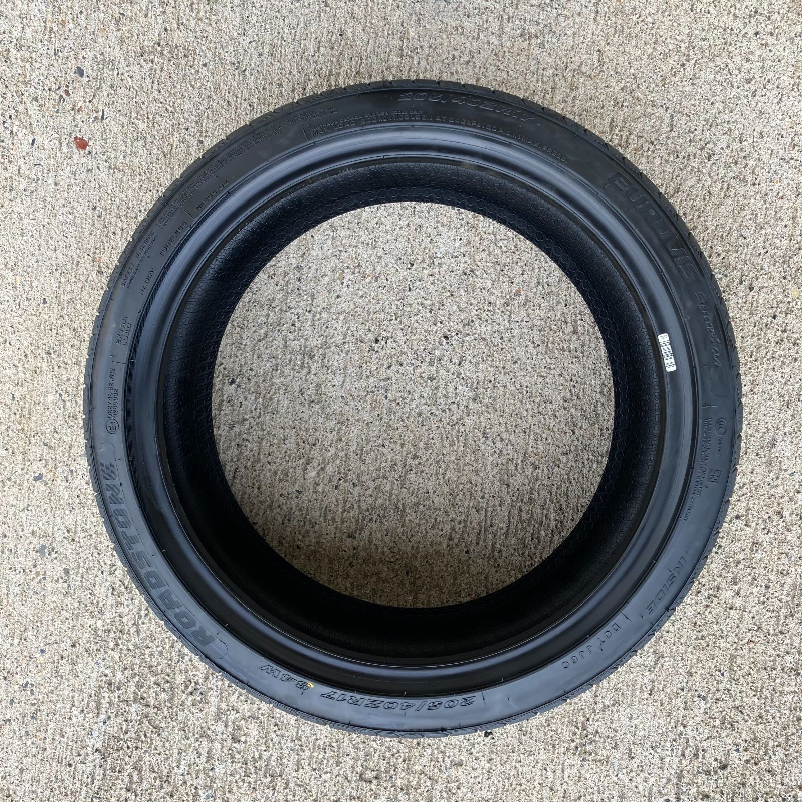 ROADSTONE 205/40ZR17 ４本 早い者勝ち MOMO TOPRUN M-300 205/40R17.Z 84W XL - オートウェイ
