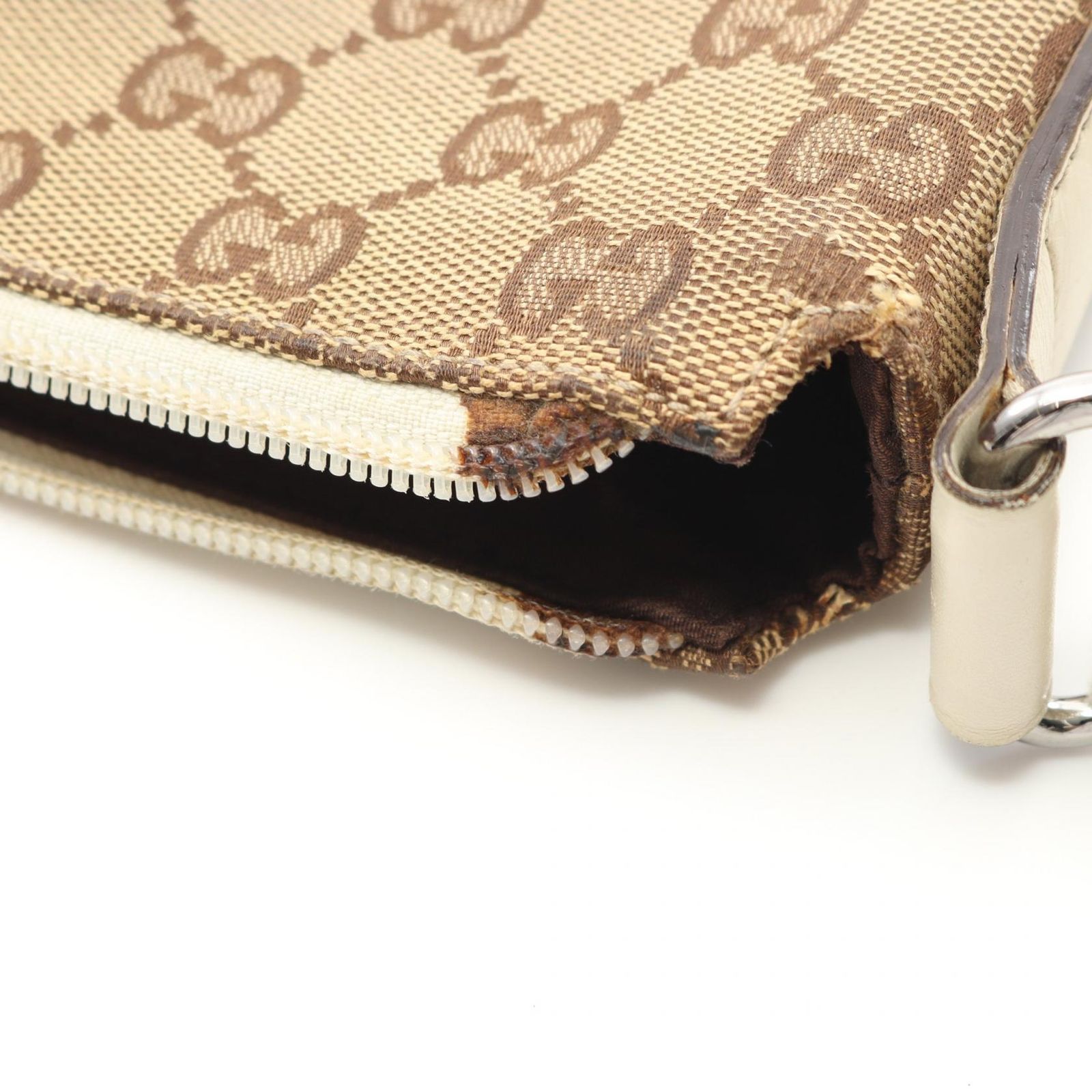 GUCCI グッチ　レザーバッグ グッチ GUCCI ショルダーバッグ GGキャンバス 147671 ベージュ