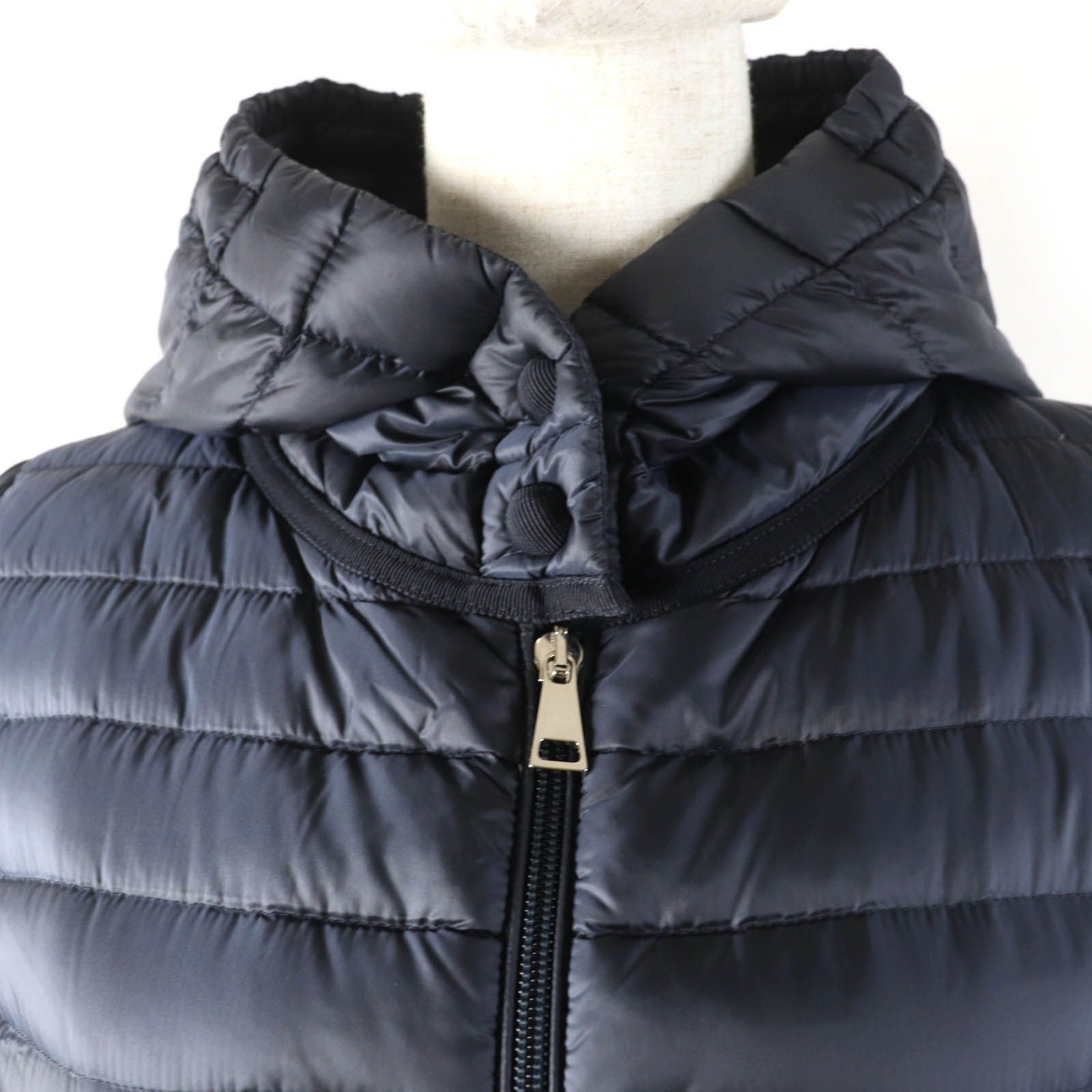 ☆超美品☆MONCLER Enfant ダウンベスト ネイビー フード付き ☆超美品☆MONCLER Enfant ダウンベスト ネイビー フード付き