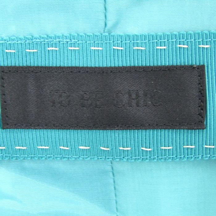 BE CHIC