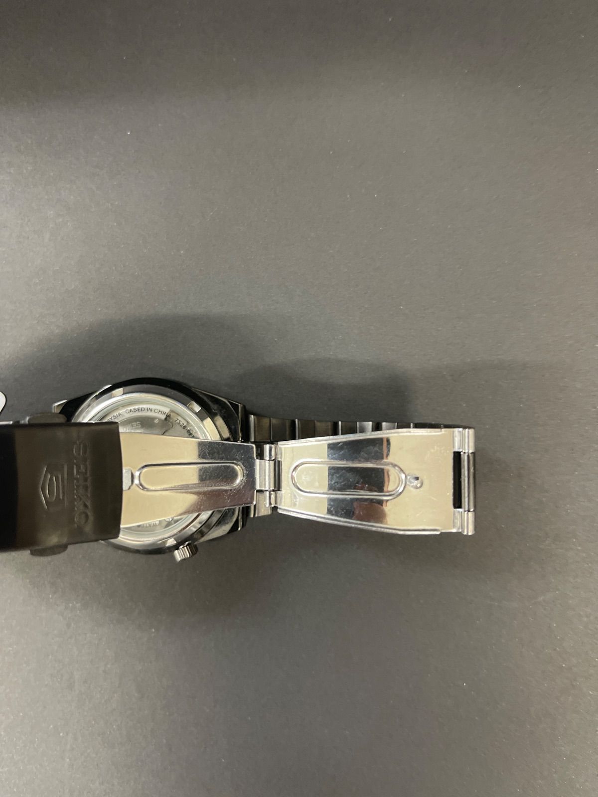 SEIKO5 7S26-02T0自動巻き 黒い稲妻 SEIKO 5セイコー5 7S26-02T0 自動巻 【美品】コマ有 黒い稲妻