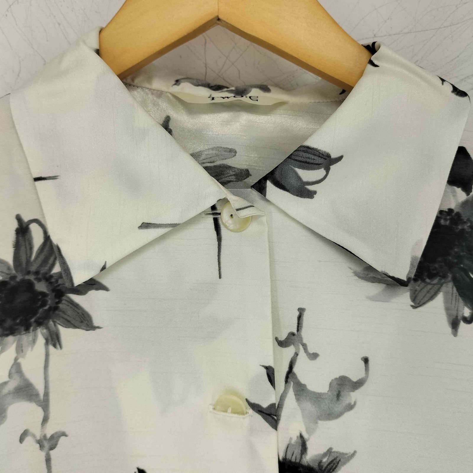 USED古着(ユーズドフルギ) LosAngelesZINTokyo  レースジャケット レディース JP 中古 古着 0348 USED古着(ユーズドフルギ) レディース アウター ジャケットの