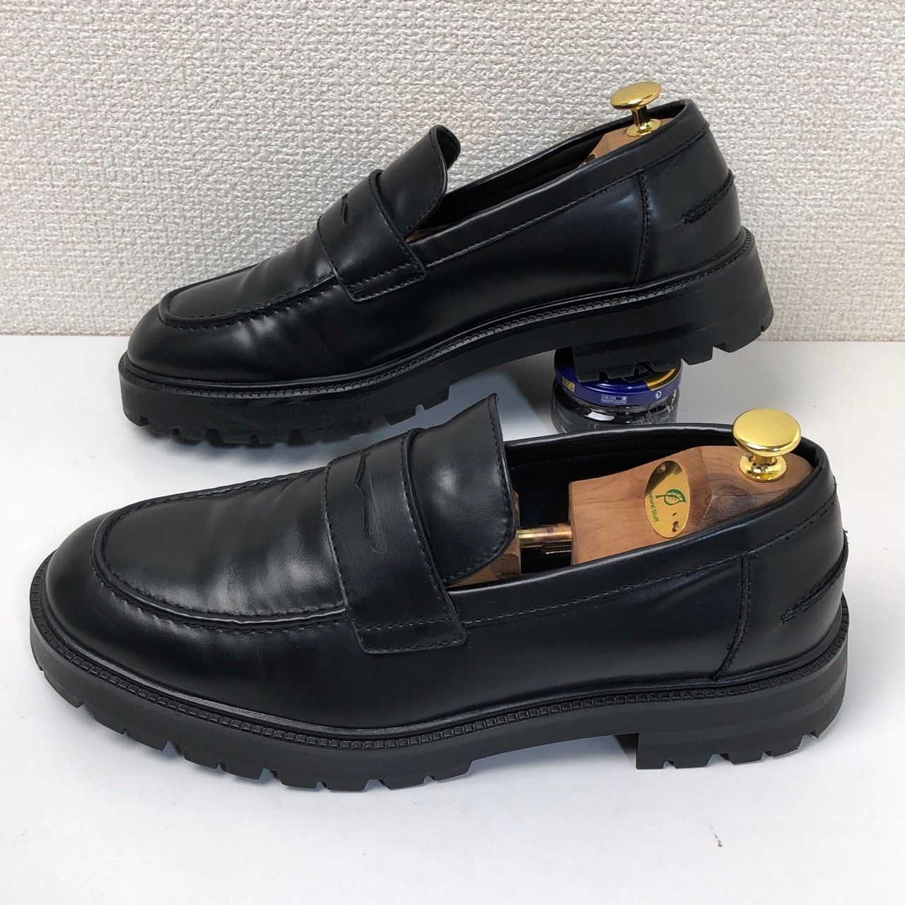 ブラック