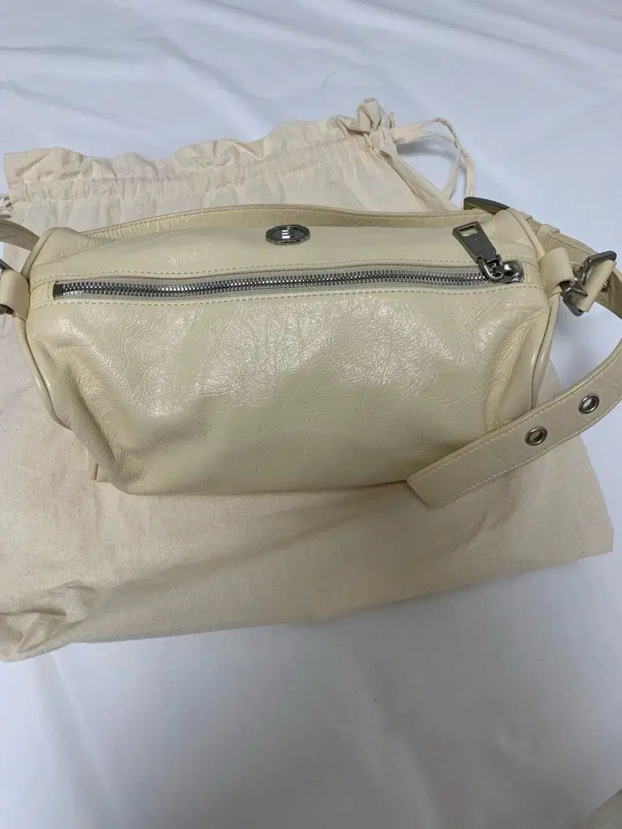 brettbag アイボリー