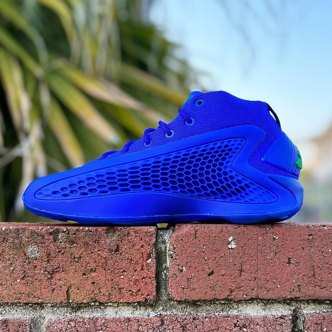 即日発送 大人気ADIDAS A.E. 1 GS 'VELOCITY BLUE' アディダス アンソニー エドワーズ 1 女性 ミニバス キッズ 【BOY'S】 lucid blue/green/lucid blue IF1876 サイドファスナー