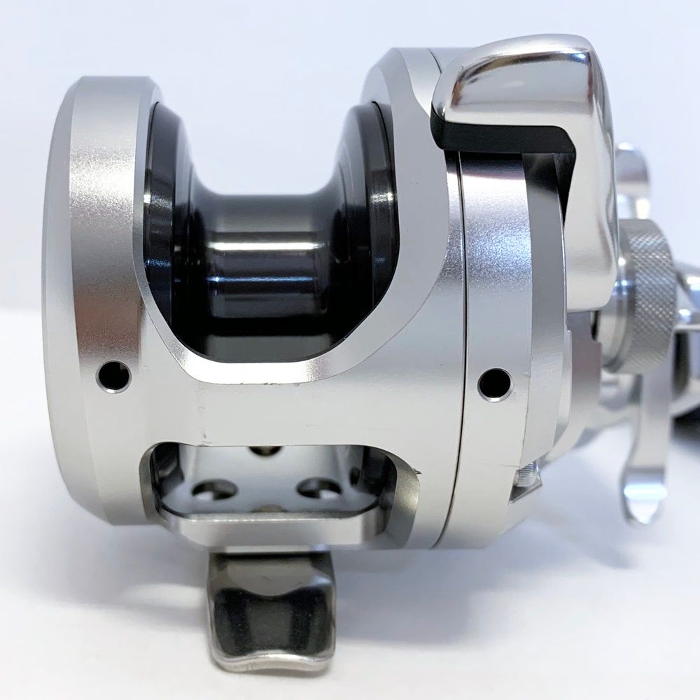 新品】シマノ 17 オシアジガー 1000HG 釣り具 OCEA JIGGER 両軸リール