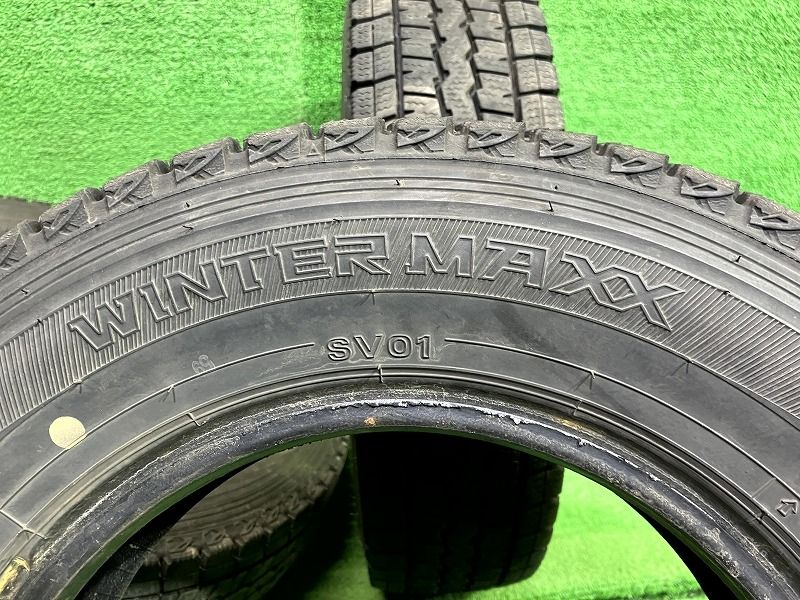 DUNLOP スタッドレス ダンロップ ウインターマックスSV01 145R12/6PR 4
