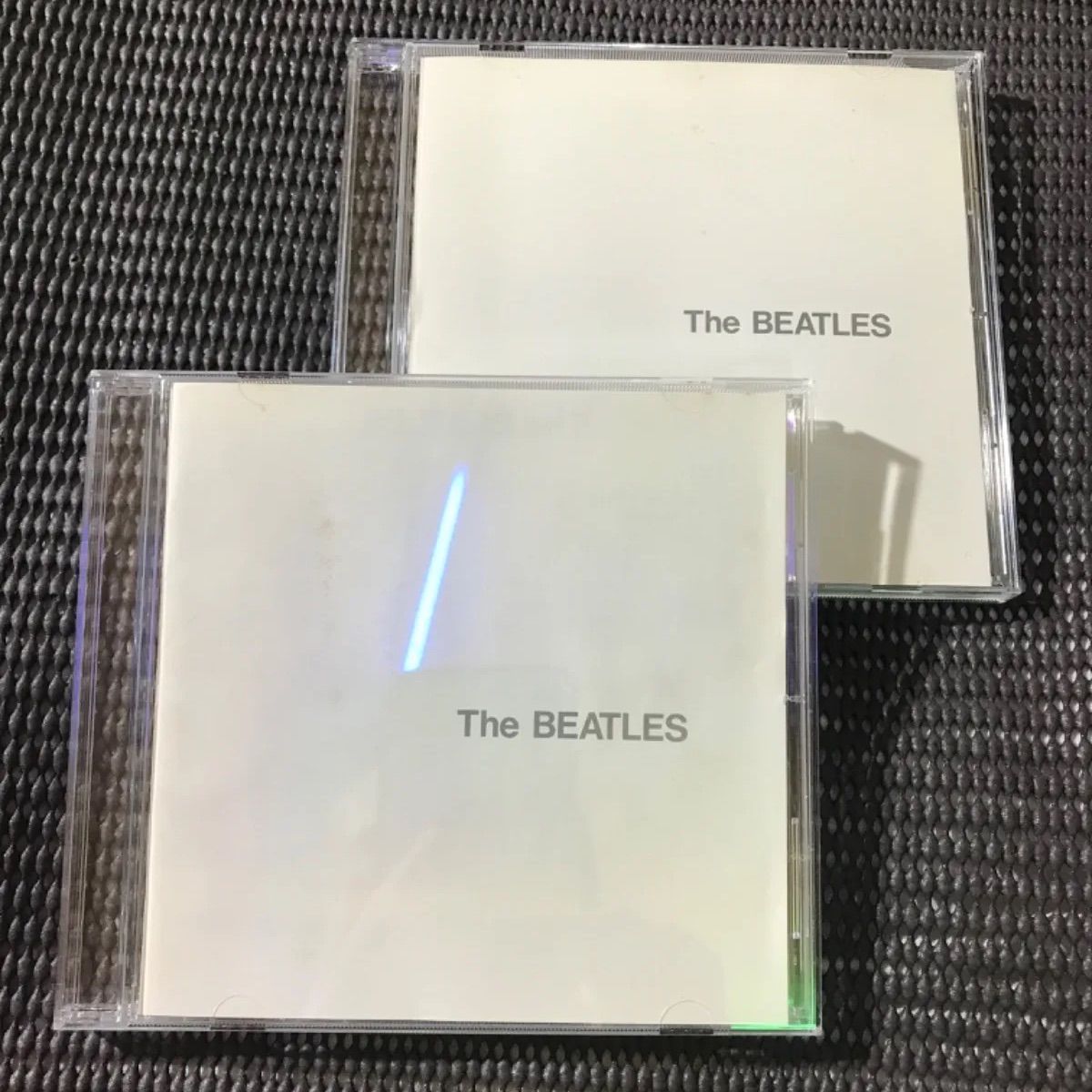 新品シュリンク未開封！2017年完全限定発売2枚組 ビートルズ ホワイトアルバム The Beatles ホワイト・アルバム【2枚組】 - メルカリ