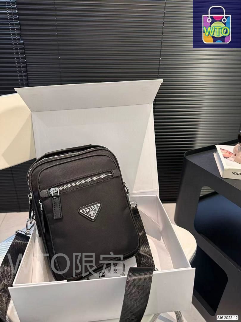 ♥ PRADA プラダ 三角 ショルダーバッグ-WTO輸入1