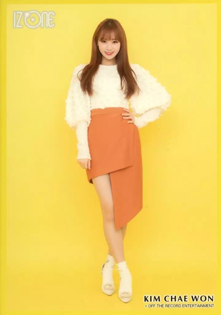 中古】生写真(女性) IZ*ONE/キム・チェウォン/全身・枠黄色/IZ*ONE