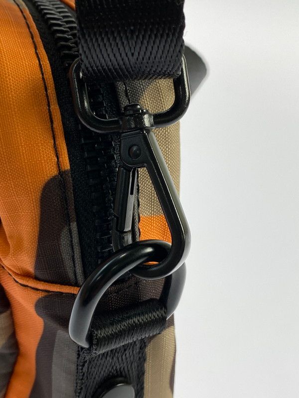 CROSSBODY カモ