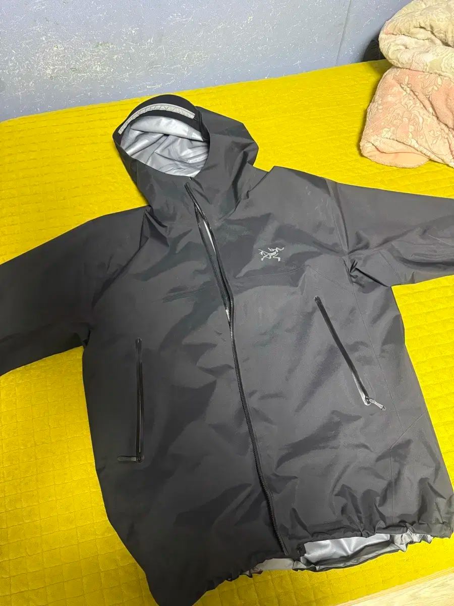 ARC TERYX アークテリクス ベータ XL ブラック - 級