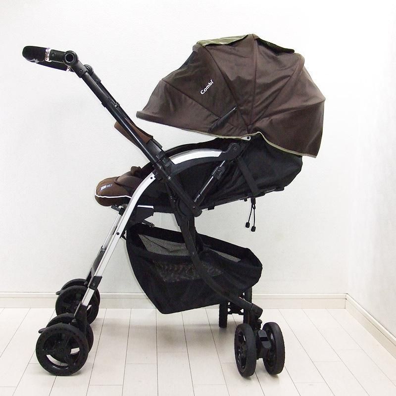 コンビ ネムリエ オート4キャス UF-650 1ヶ月から3歳 外出/移動用品