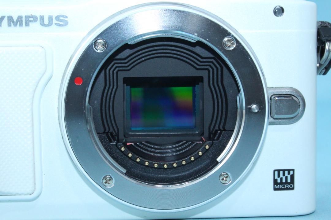 美品 OLYMPUS PEN Lite E-PL6 ダブルズームキット 返品保証